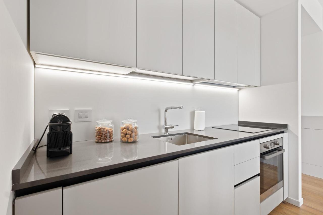 Altido Spacious Apt For 4 With Balcony In Porta Romana Mailand